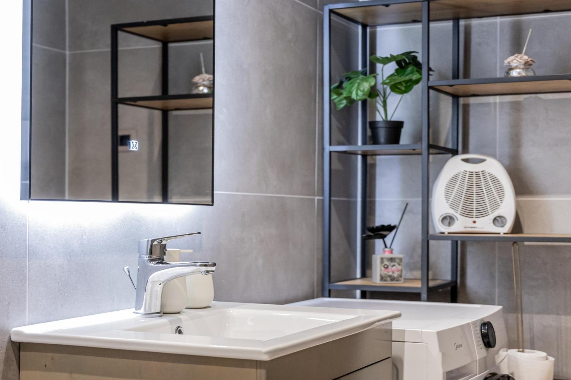 Yiannis Deluxe Apartment 干尼亞 外观 照片